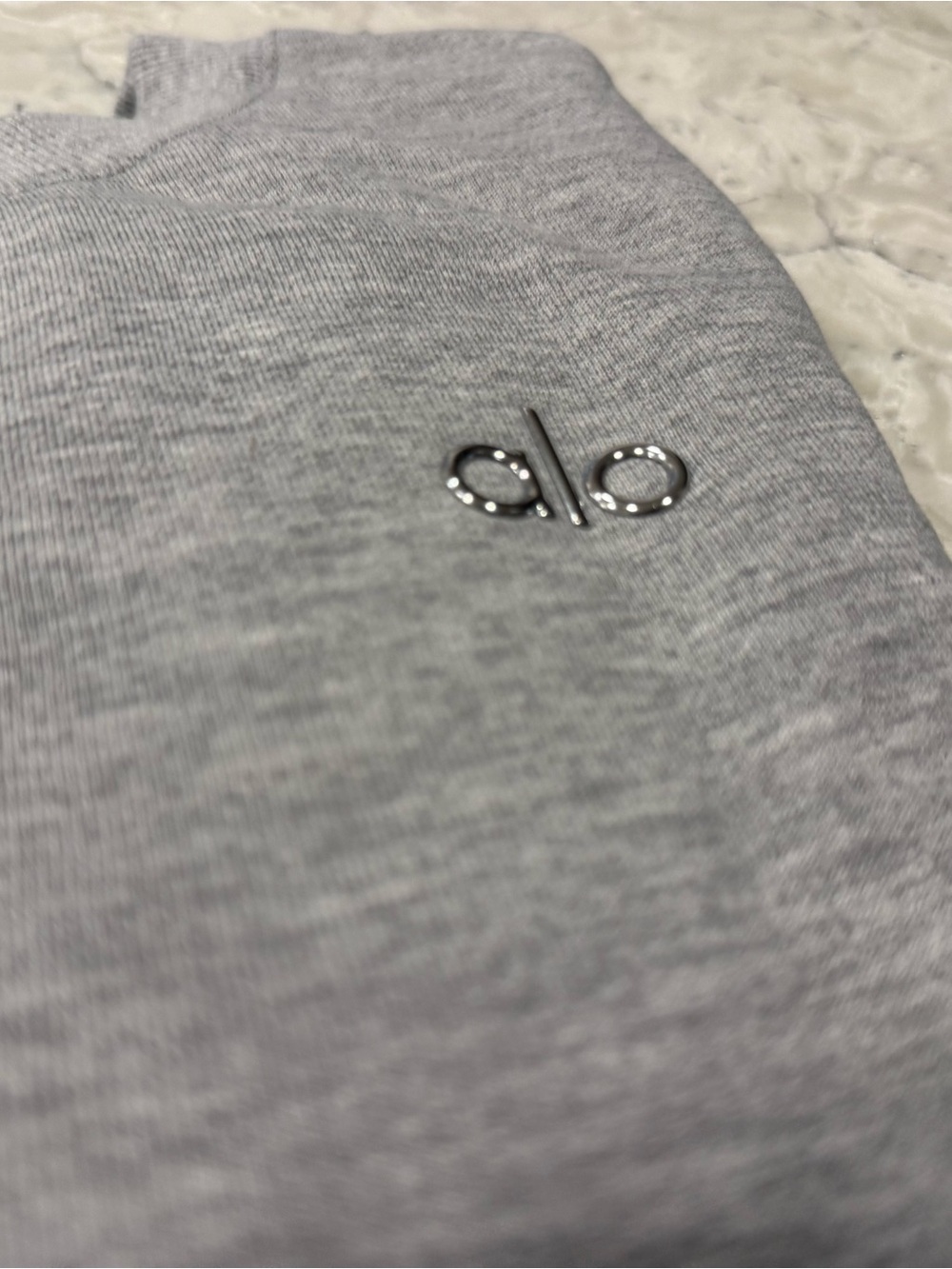 ALO Yoga Gray Crewneck Sweatshirt - Picture 3 of 4